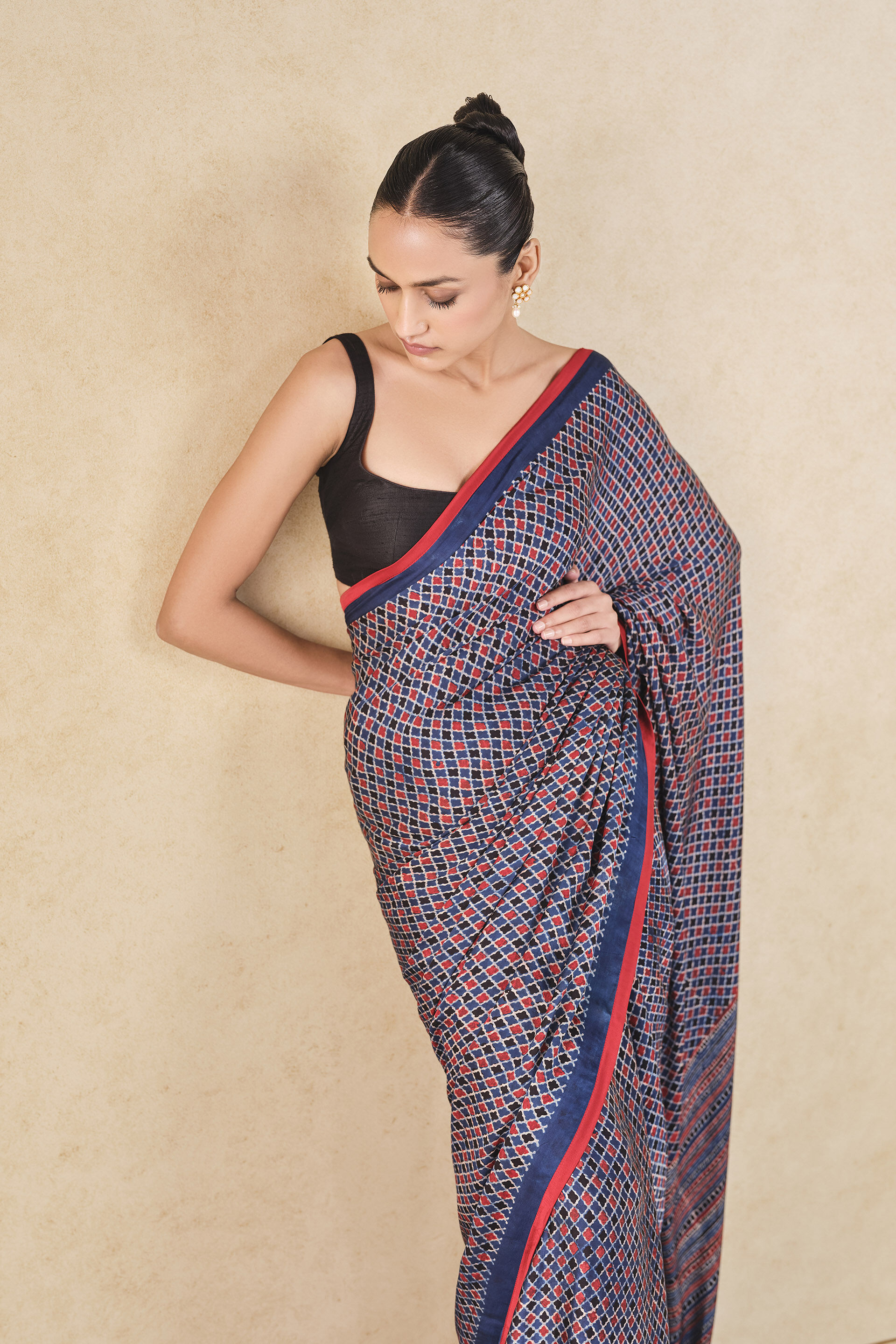 Briscoe Handcrafted Ajrakh Saree, Indigo, image 4
